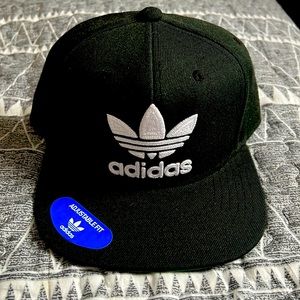 Adidas Snapback hat